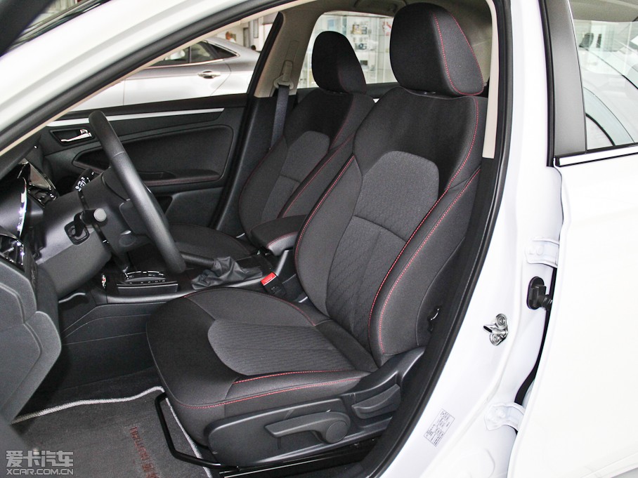 2014vB70 2.0L Ԅm