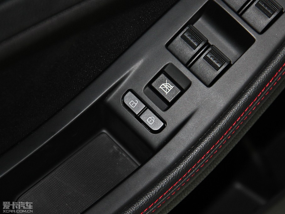 2014vB70 2.0L Ԅm