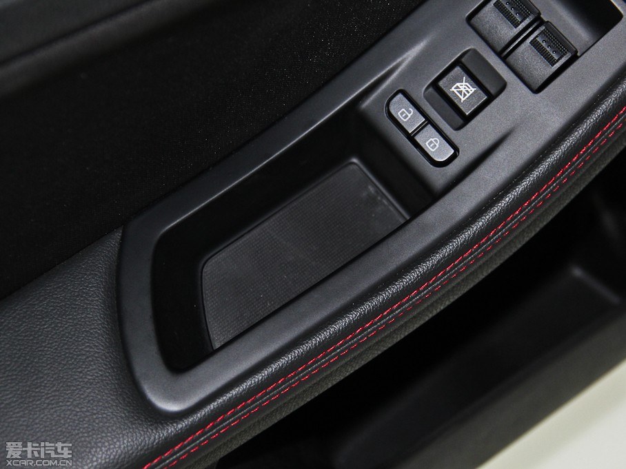 2014vB70 2.0L Ԅm