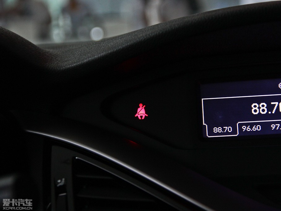 2014vB70 2.0L Ԅ(dng)m