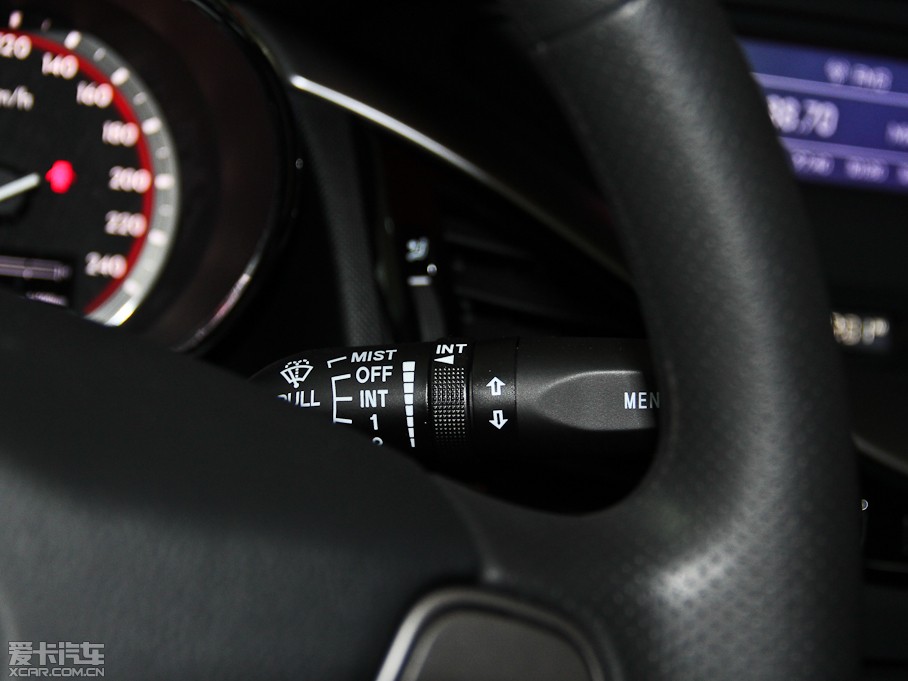 2014vB70 2.0L Ԅm