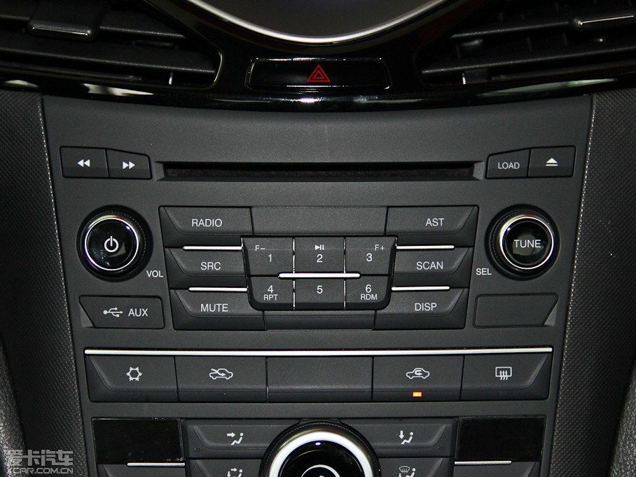 2014vB70 2.0L Ԅm