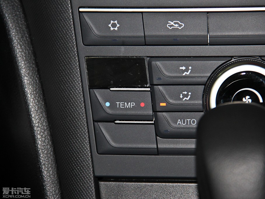 2014vB70 2.0L Ԅm