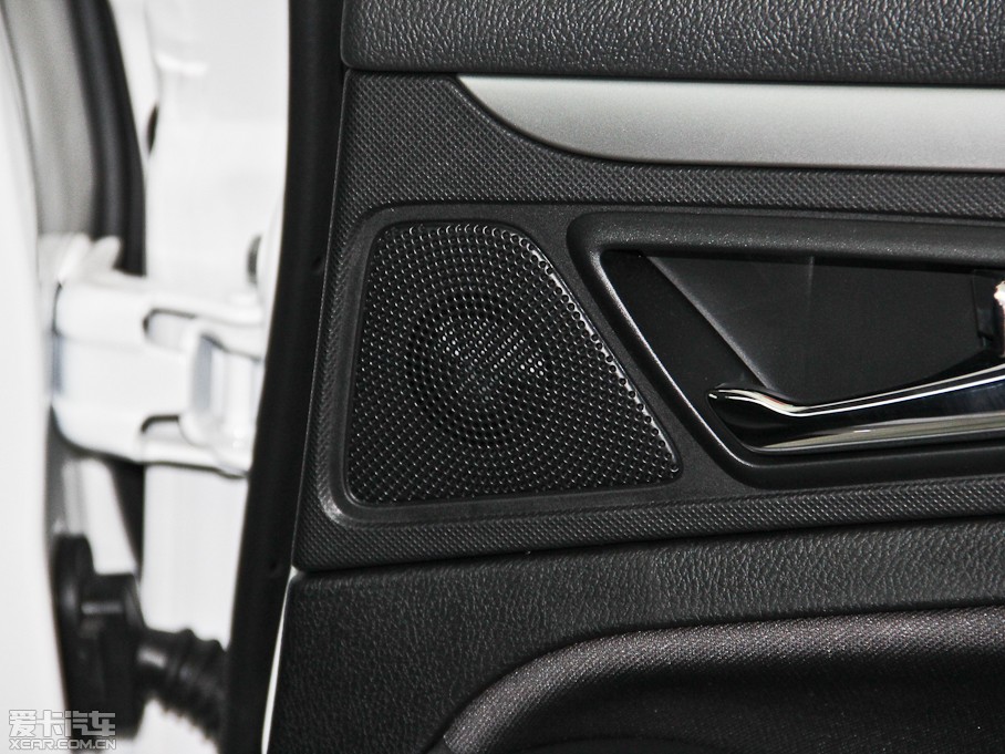 2014vB70 2.0L Ԅm