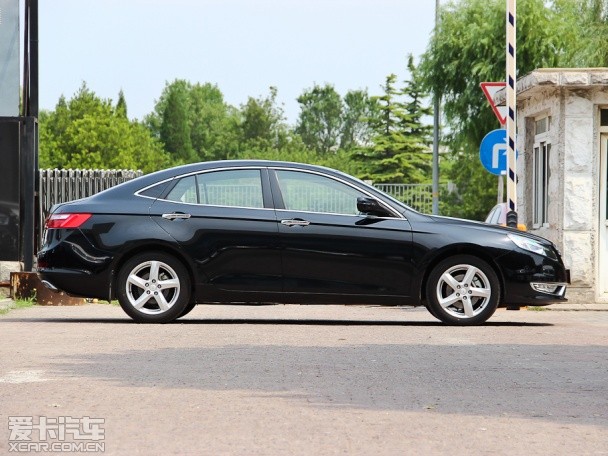 奔騰2014款奔騰B70