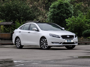 2014款1.8T 自动运动尊贵型 整体外观