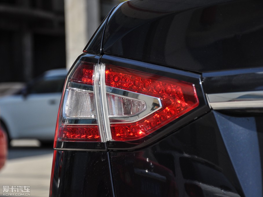 2014vB90 1.8T ԄӺA