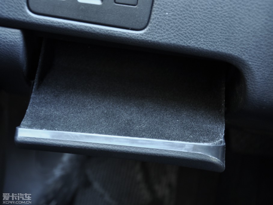 2014��vB90 1.8T �ԄӺ��A��