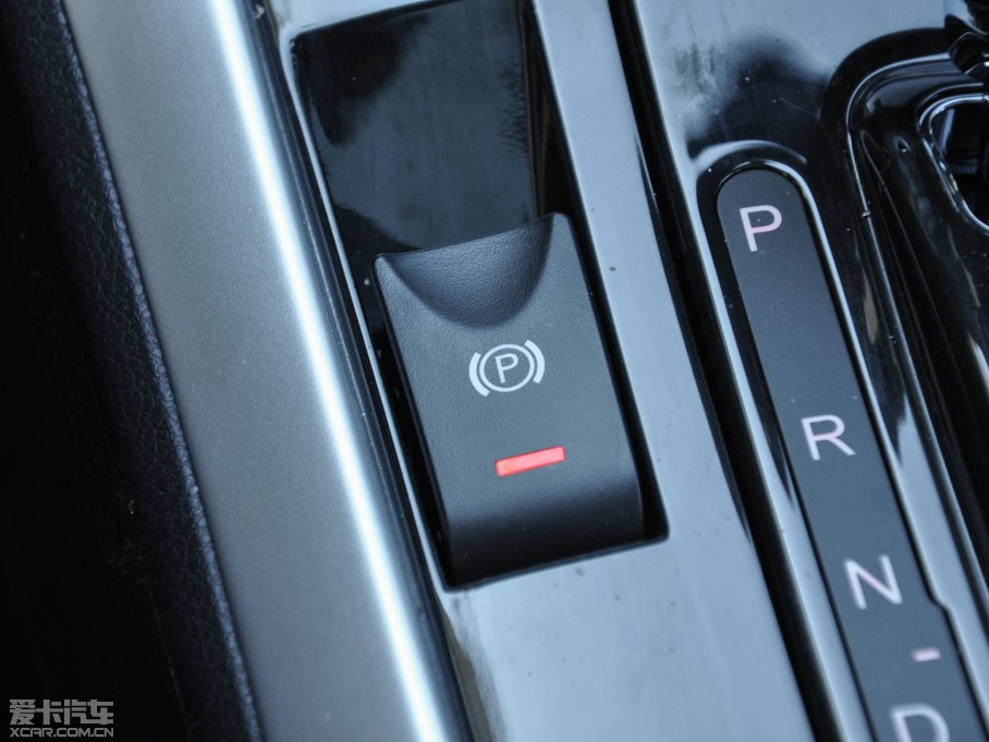 2014��vB90 1.8T �ԄӺ��A��