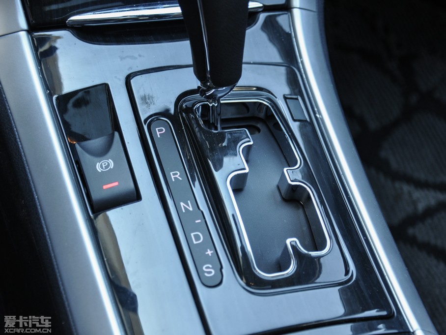 2014��vB90 1.8T �ԄӺ��A��