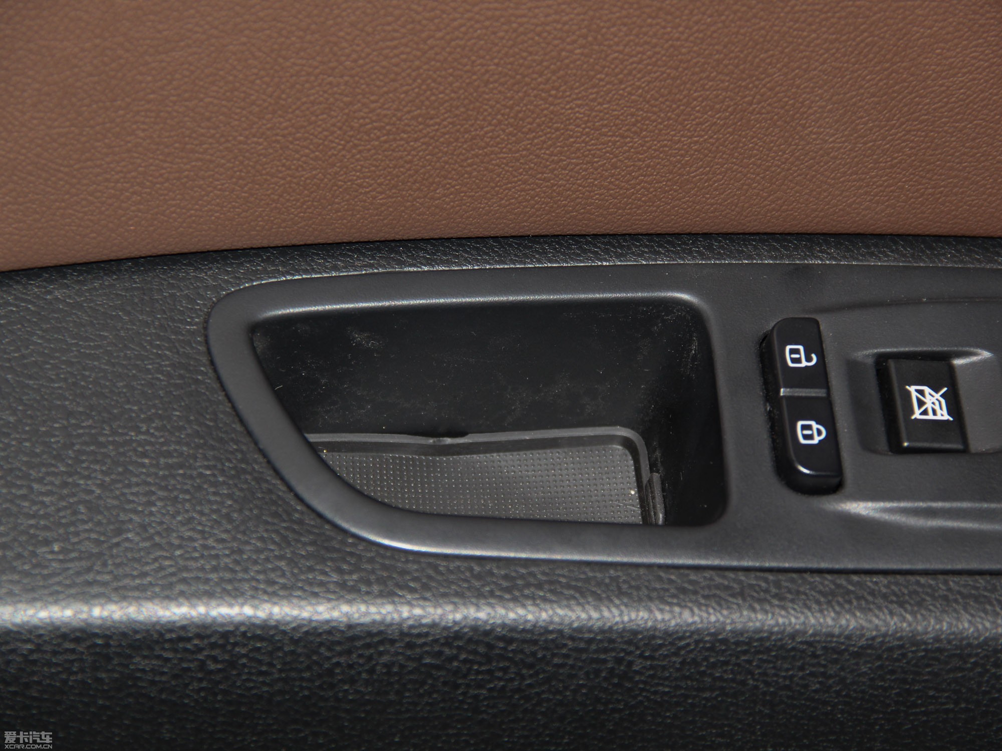 2014vB90 1.8T ԄӺA