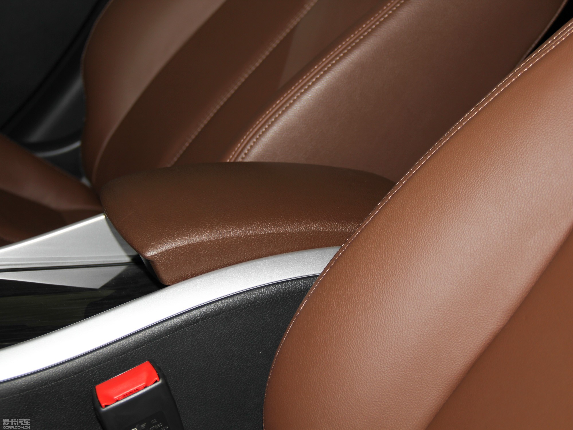 2014vB90 1.8T ԄӺA