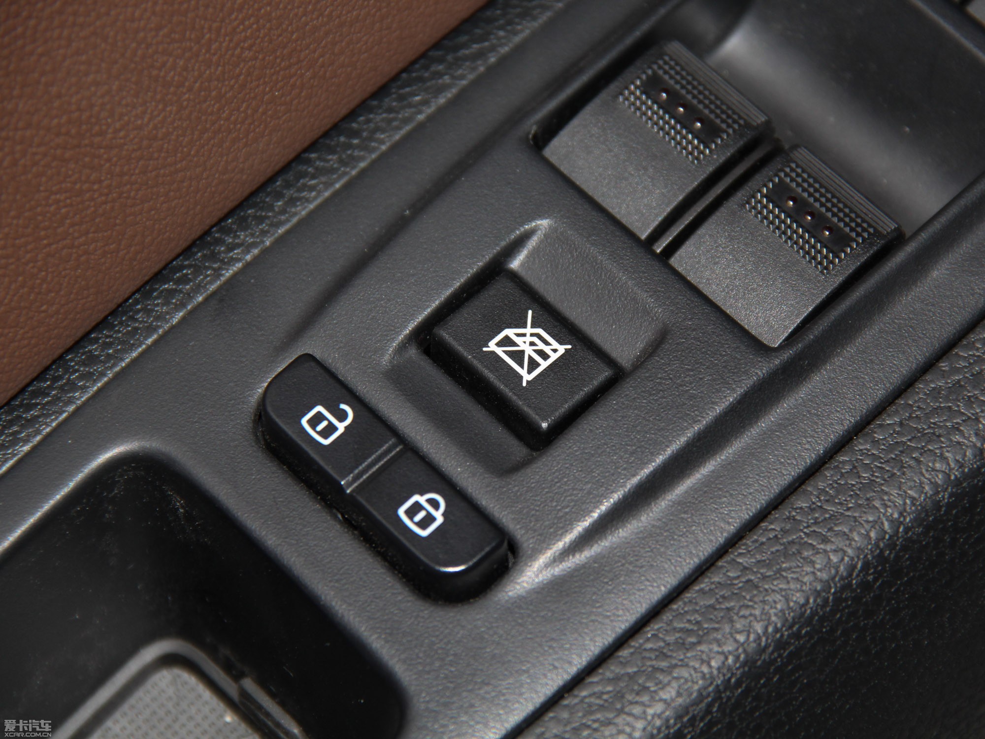 2014vB90 1.8T ԄӺA