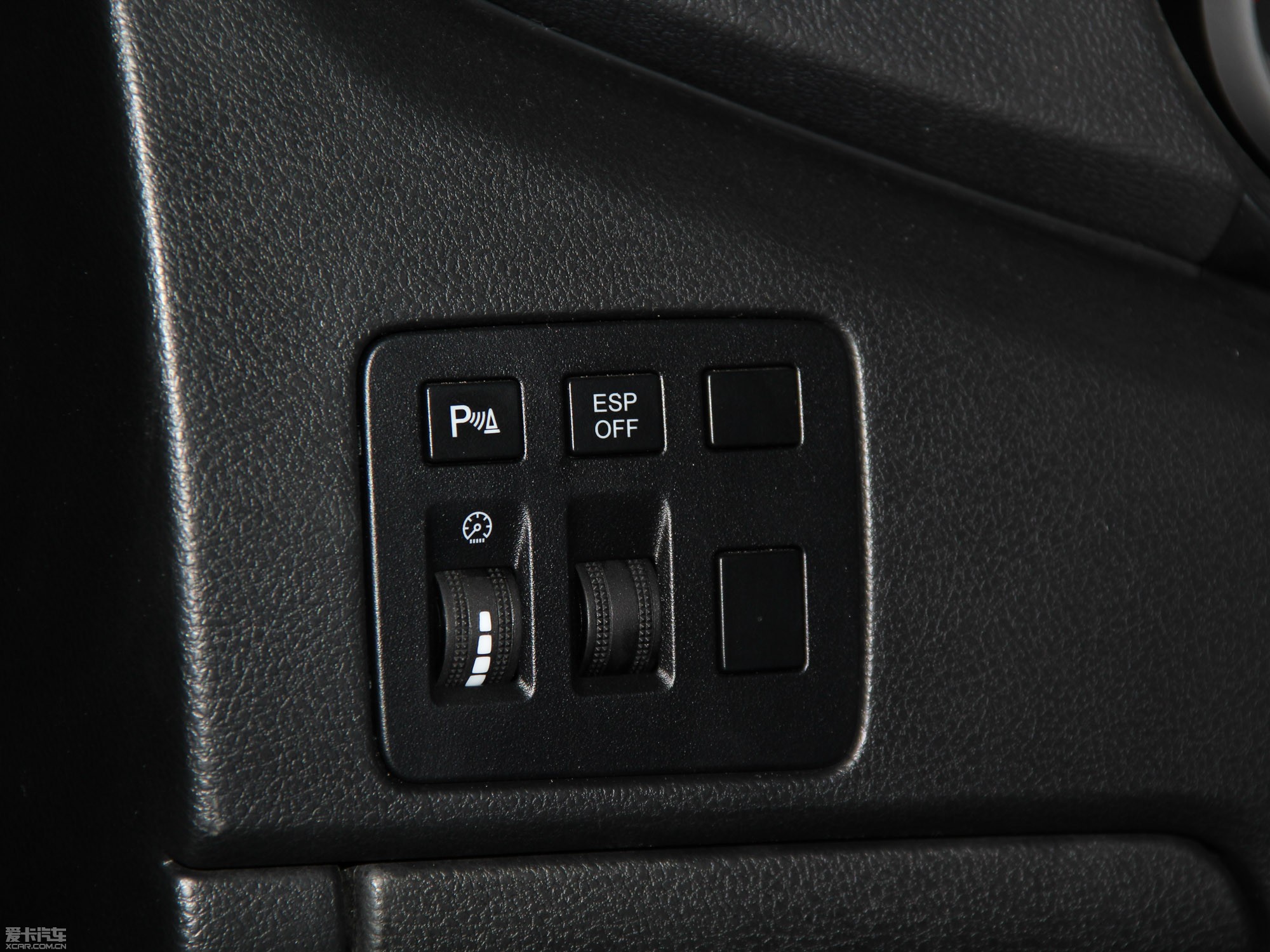 2014��vB90 1.8T �ԄӺ��A��