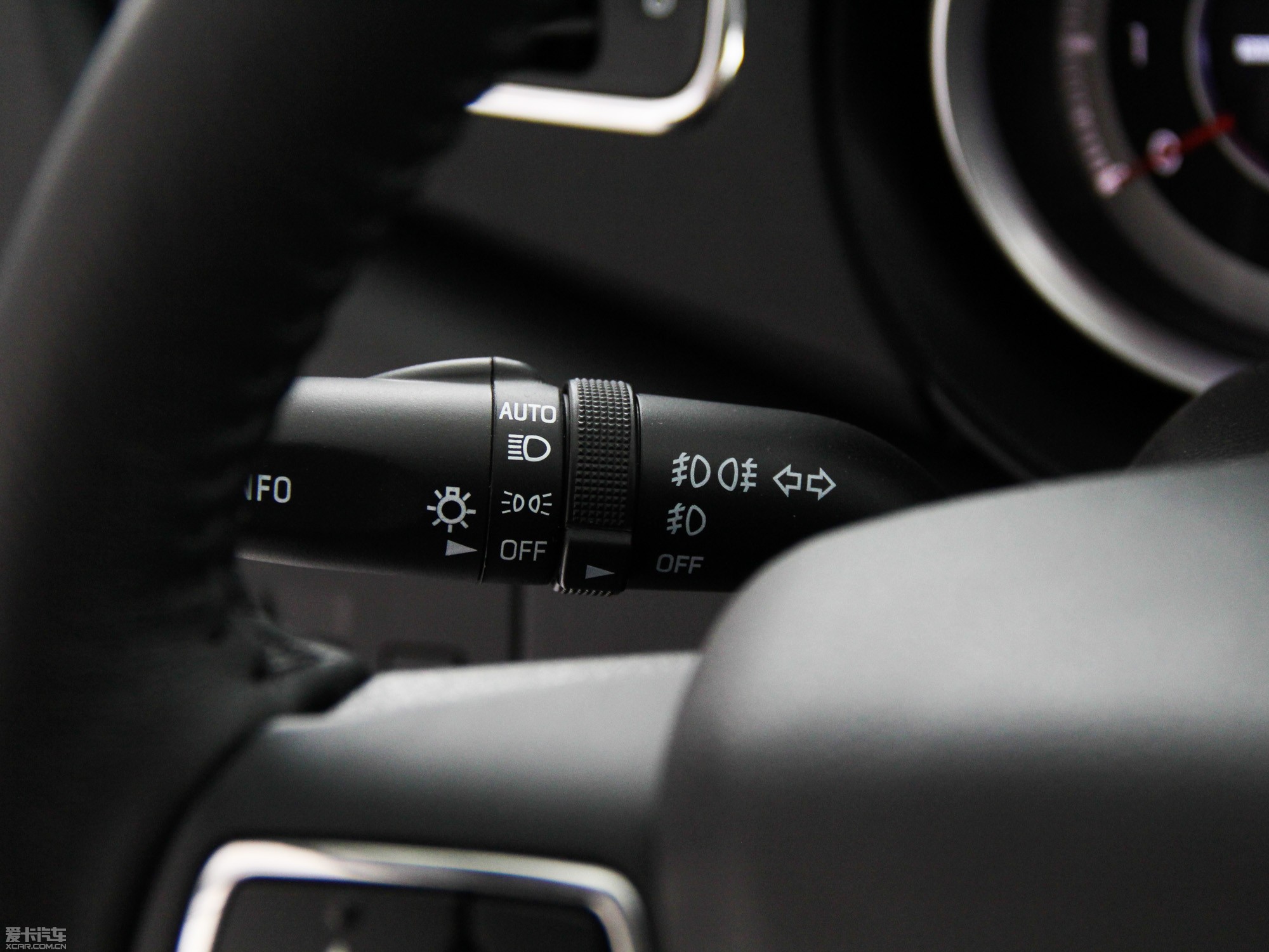 2014vB90 1.8T ԄӺA