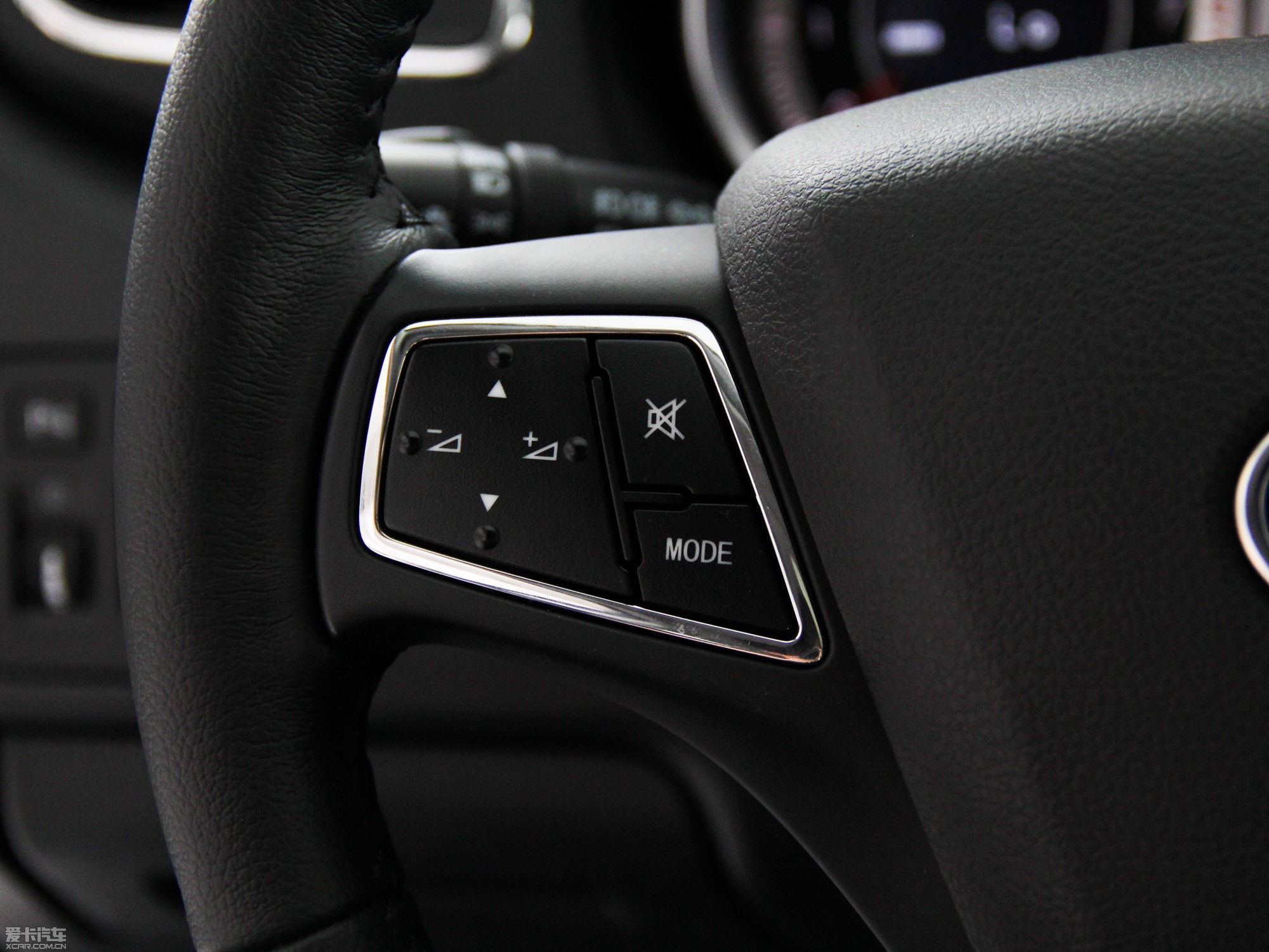 2014��vB90 1.8T �ԄӺ��A��