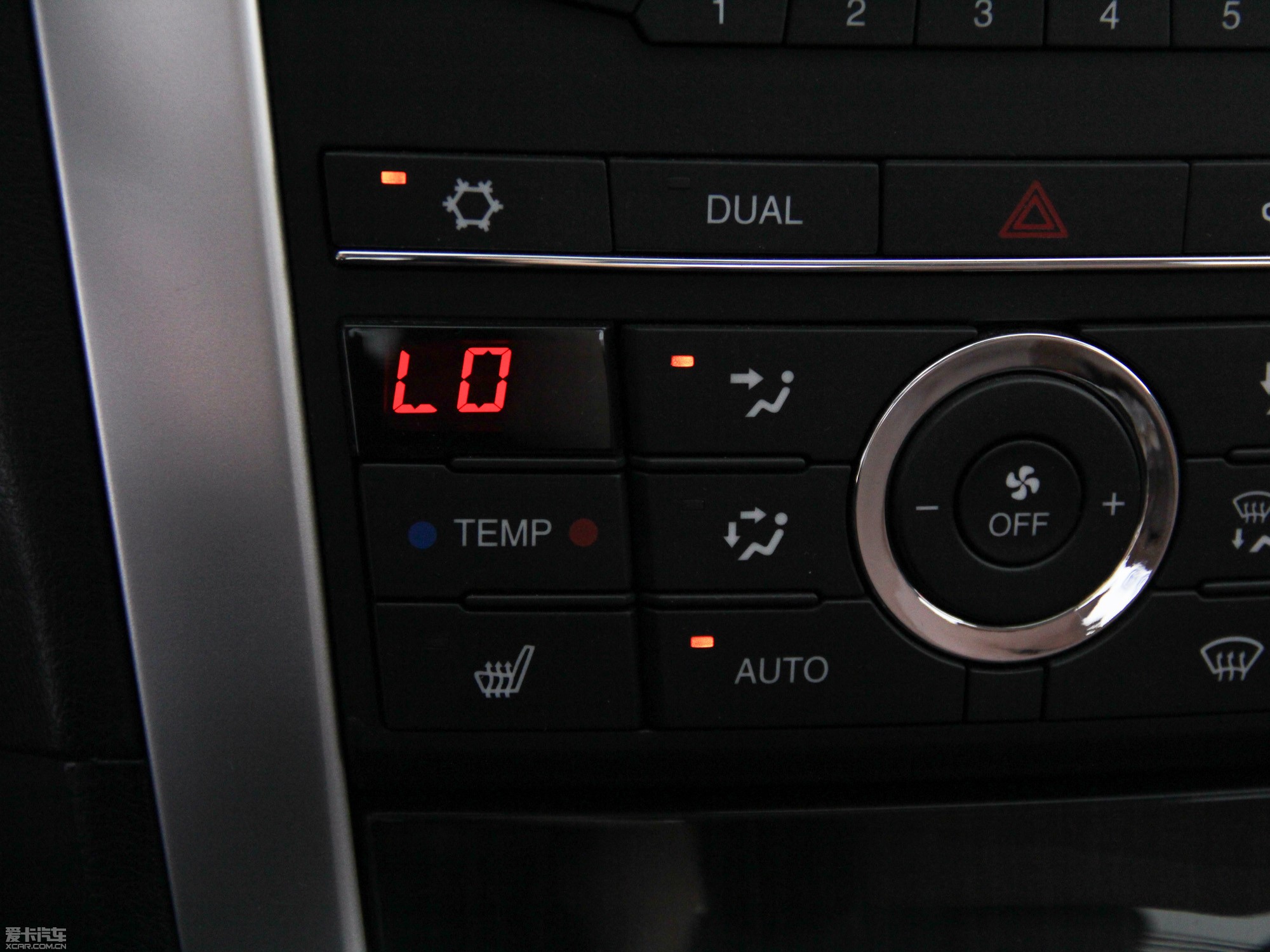 2014��vB90 1.8T �ԄӺ��A��