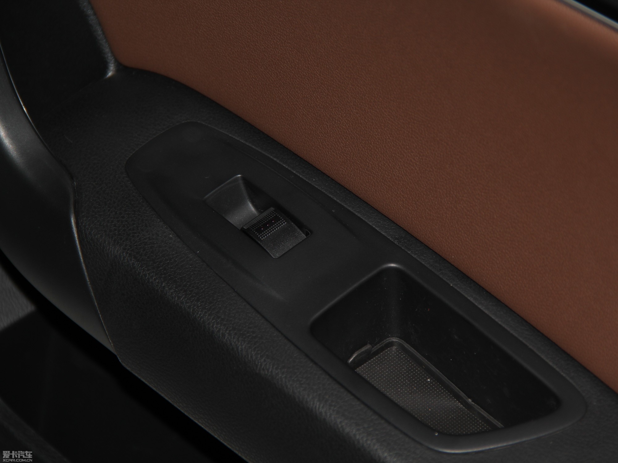 2014vB90 1.8T ԄӺA