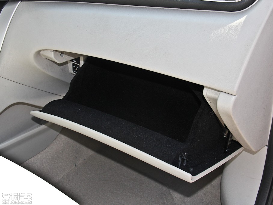 2014vB90 1.8T Ԅm