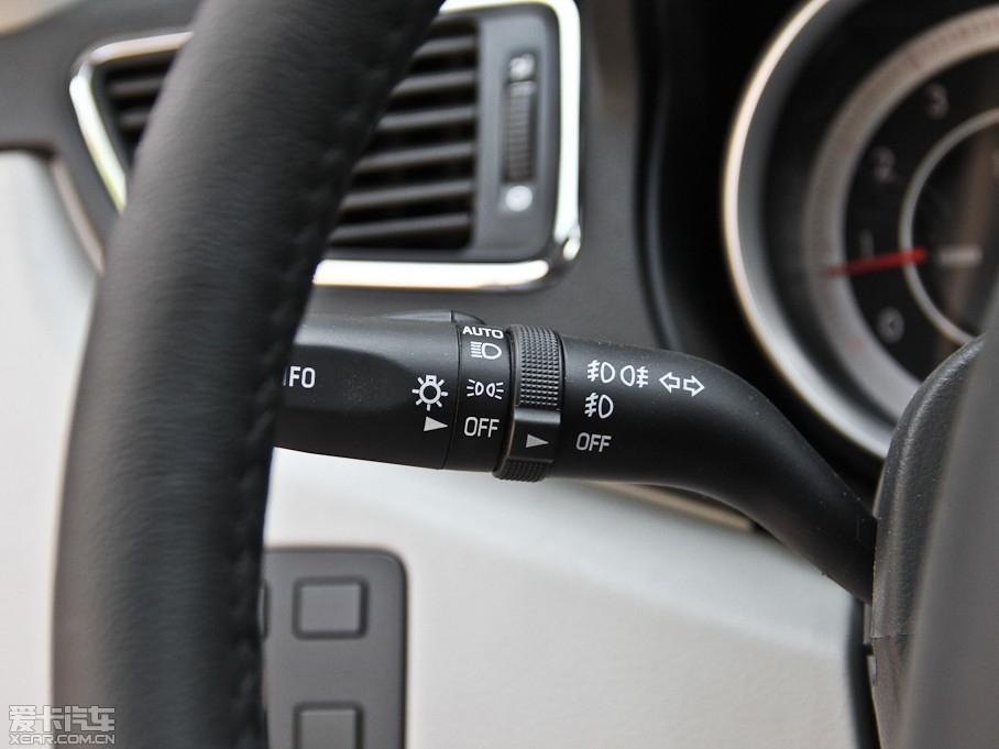 2014vB90 1.8T Ԅm