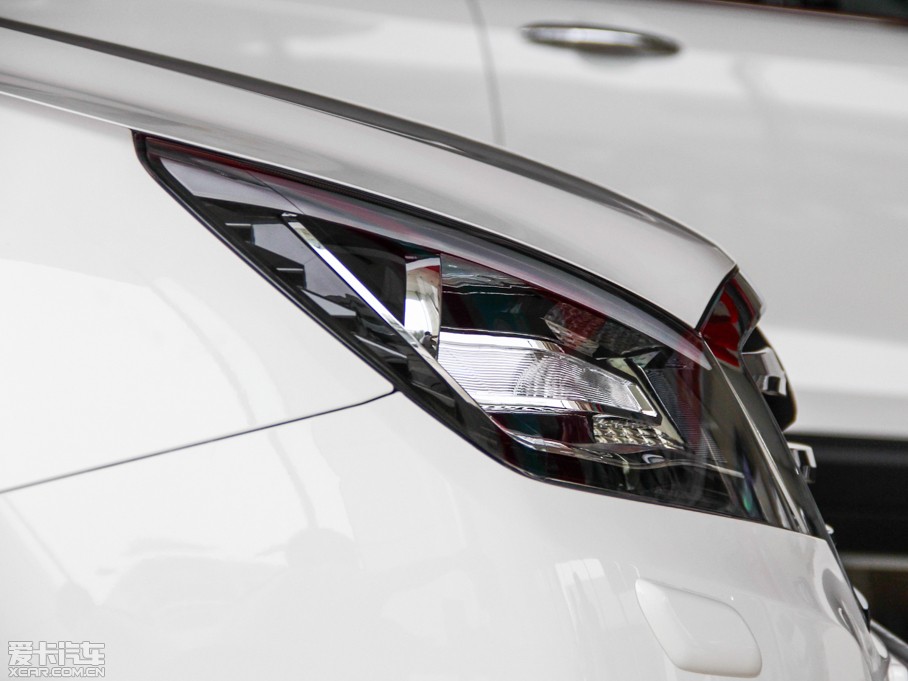 2014vB90 2.0T Ԅ(dng)A