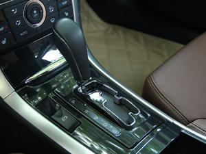 2014款1.8T 自动尊贵型 换挡杆