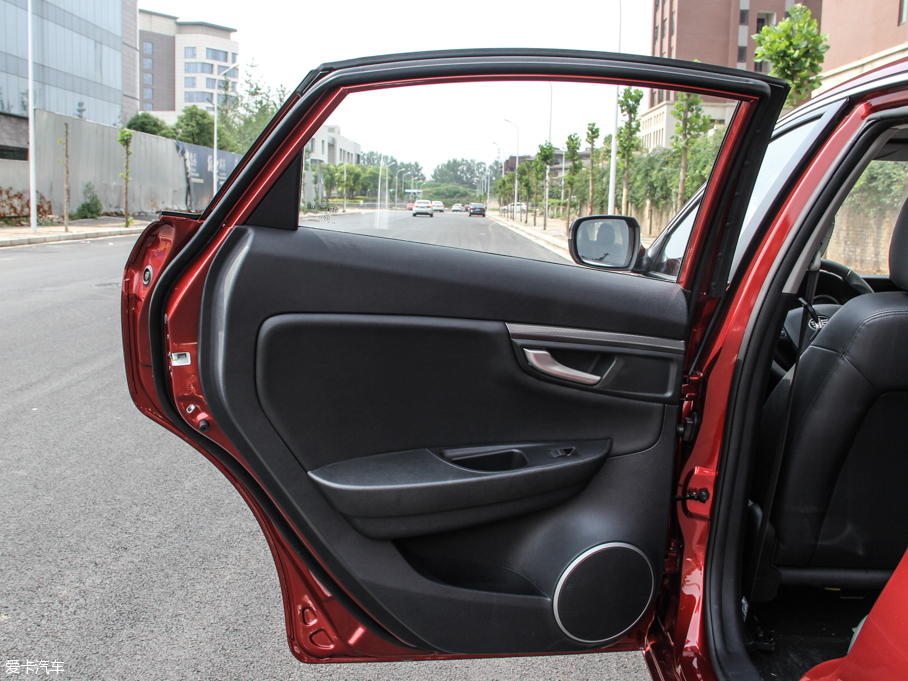 2016vB50 1.6L ք(dng)A