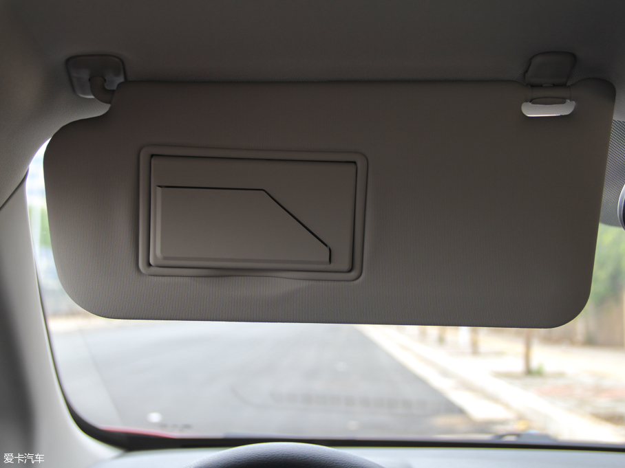 2016vB50 1.6L քӺA