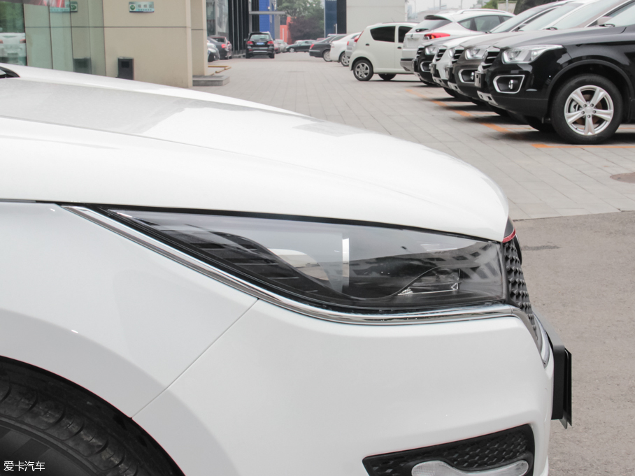 2016vB50 1.4T Ԅ\ӺA