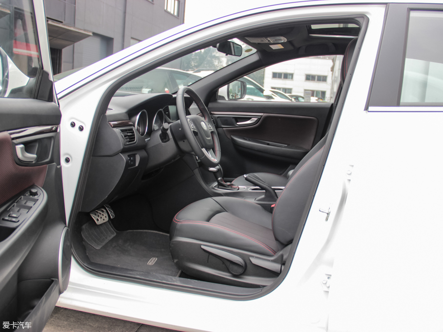 2016��vB50 1.4T �Ԅ��\�Ӻ��A��