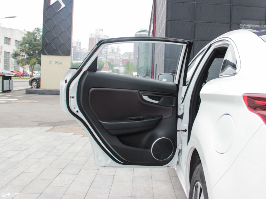 2016��vB50 1.4T �Ԅ��\�Ӻ��A��