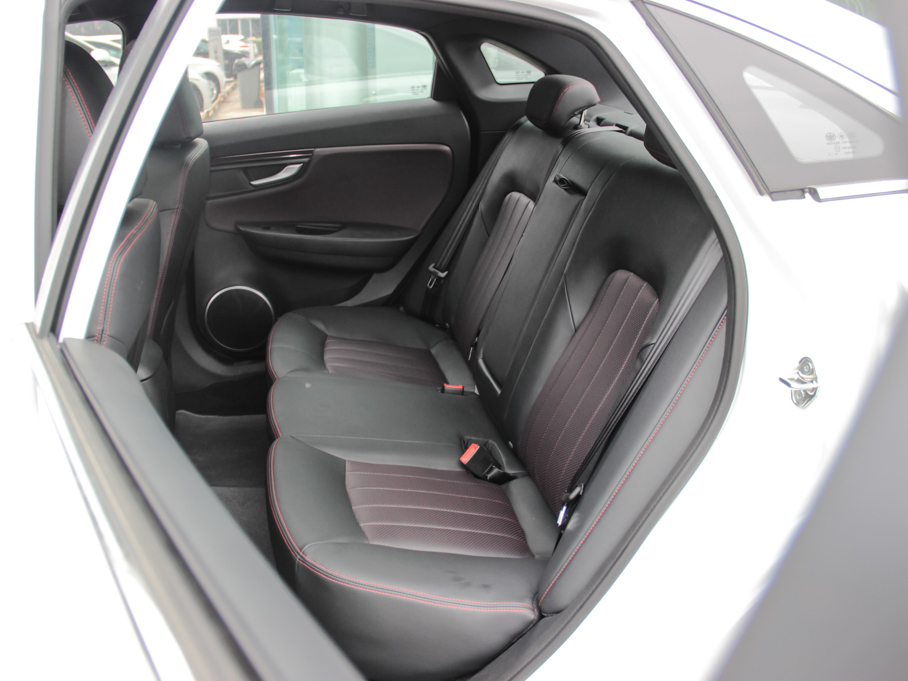 2016��vB50 1.4T �Ԅ��\�Ӻ��A��