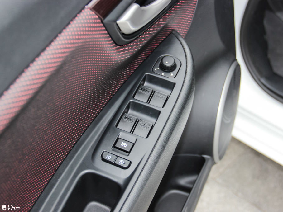 2016vB50 1.4T Ԅ\ӺA