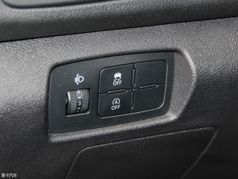 2016vB50 1.4T Ԅ\ӺA