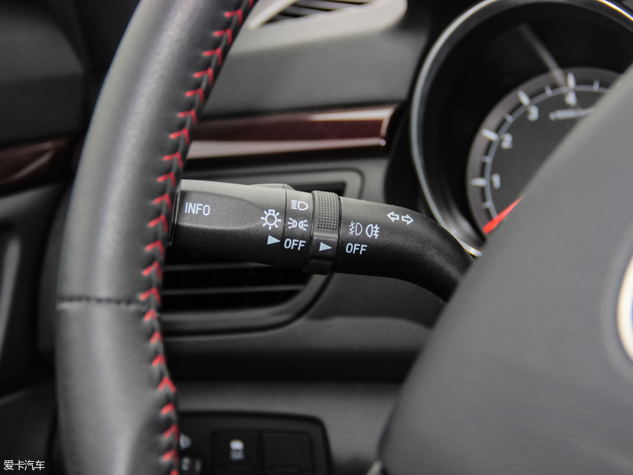 2016vB50 1.4T Ԅ\ӺA