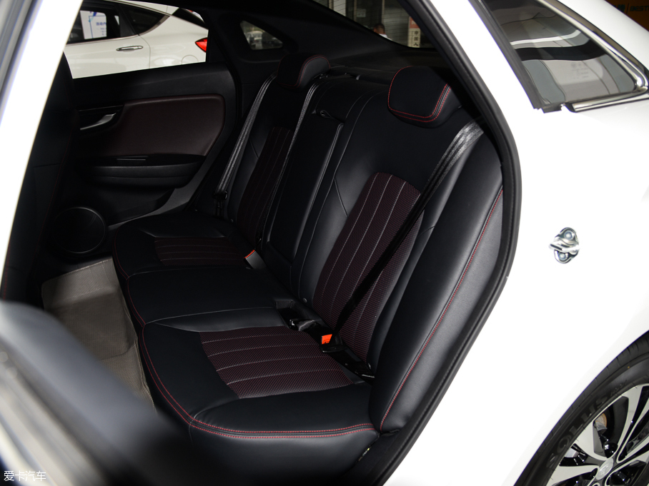 2016��vB50 1.4T �Ԅ��\�Ӻ��A��