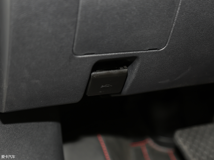 2016vB50 1.4T ԄӺA