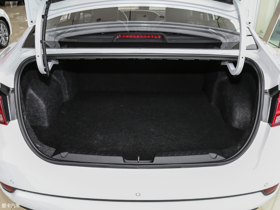 2016vB50 1.4T ԄӺA