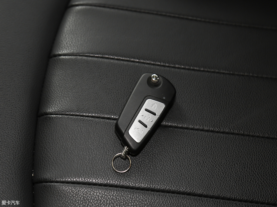 2016��vB50 1.4T �ԄӺ��A��