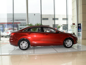 2016款1.6L 手动豪华型 整体外观