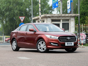 2016款1.6L 手动豪华型 整体外观