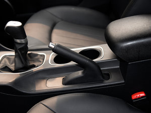 2016款1.6L 手动豪华型 中控区