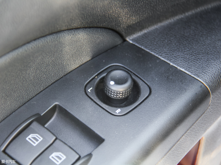 2016vB30 1.6L Ԅ(dng)F