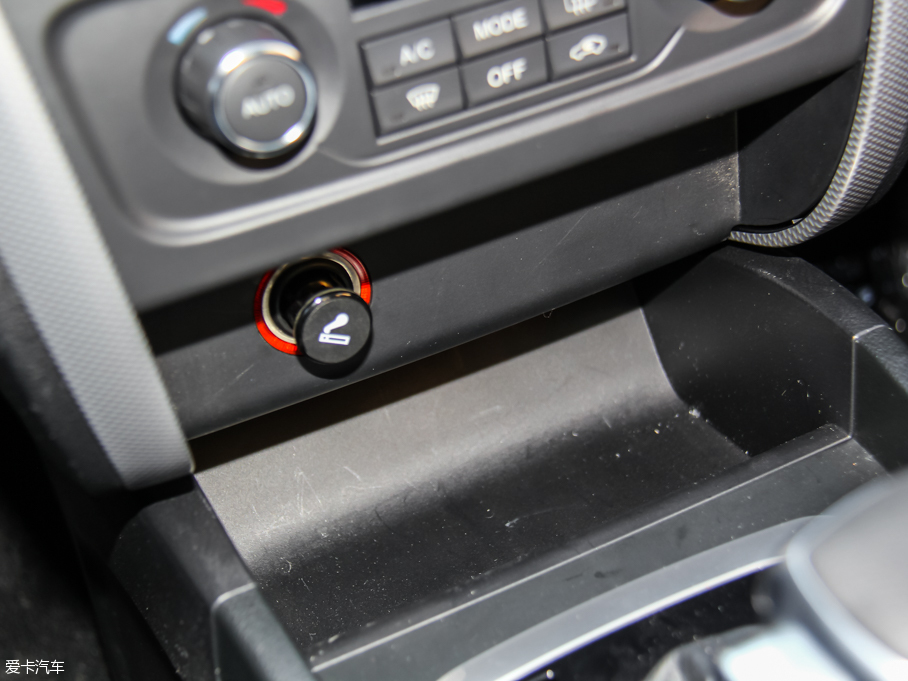 2016vB30 1.6L Ԅ(dng)F