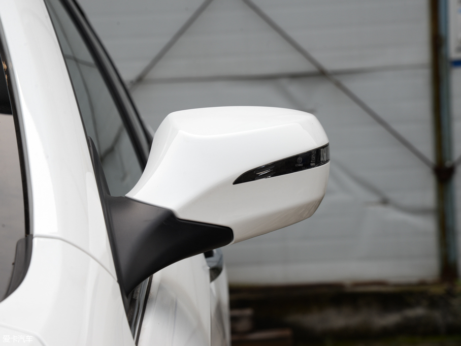 2016vB70 1.8T Ԅ\F