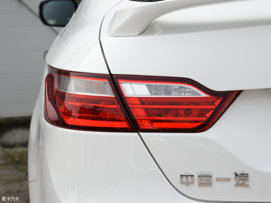 2016vB70 1.8T Ԅ\F