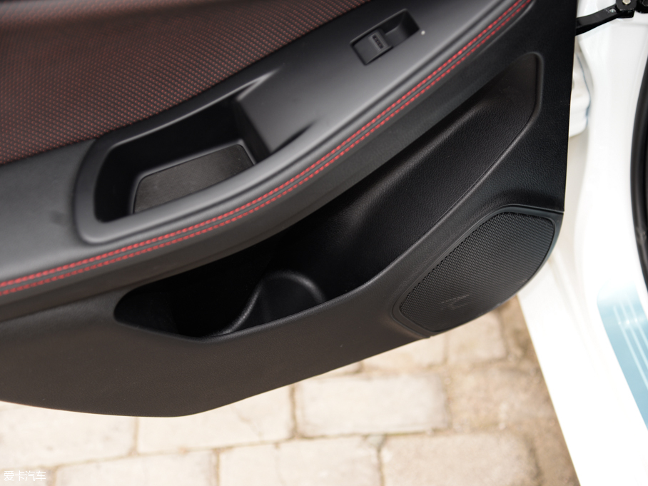 2016vB70 1.8T Ԅ\F