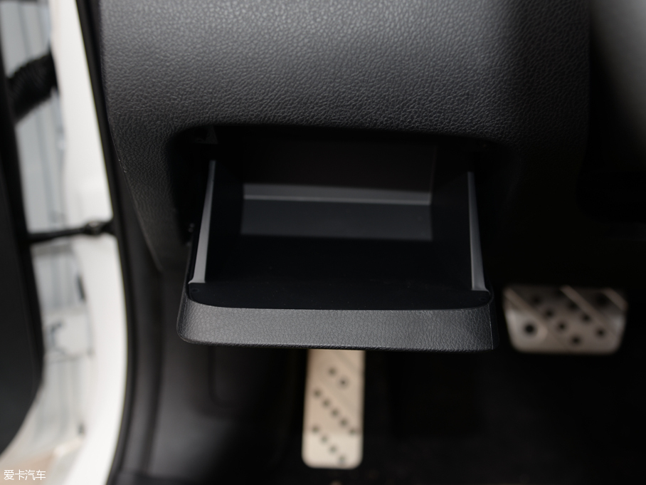 2016vB70 1.8T Ԅ\F