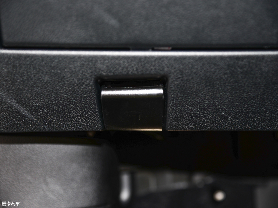 2016vB70 1.8T Ԅ(dng)\(yn)(dng)F