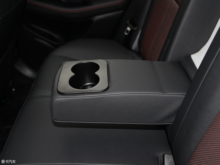 2016vB70 1.8T Ԅ\F